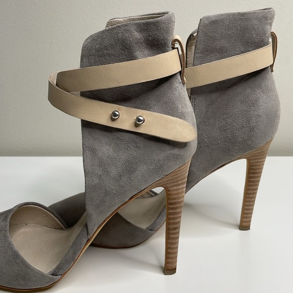 Joe’s Grey Suede Stacked Heel Tan Ankle Strap Pumps Heels Size 7.5 - Picture 3 of 13